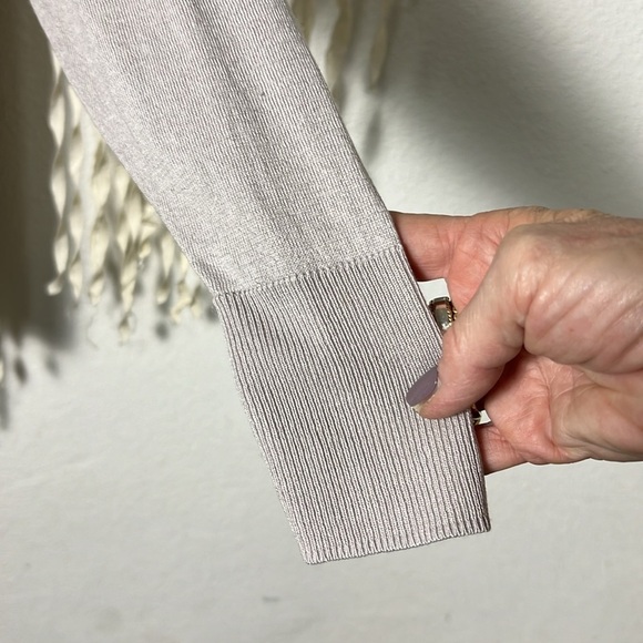 NAADAM Pewter Color Silk Cashmere Long Sleeve Turtleneck Sweater Size M - Picture 5 of 9